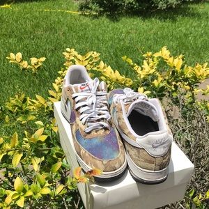 Air Force 1’s (G Fazos)